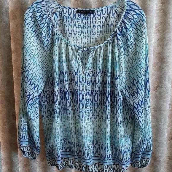 Sanctuary lt blue geometric print blouse size M - Picture 2 of 4